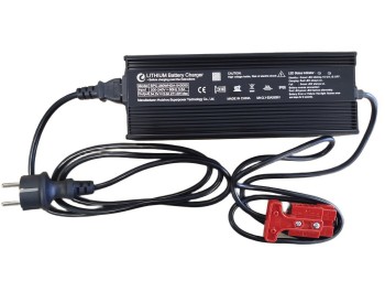 Kahvelkäru STAXX EPT15H/20H liitiumaku kiirlaadija 5A